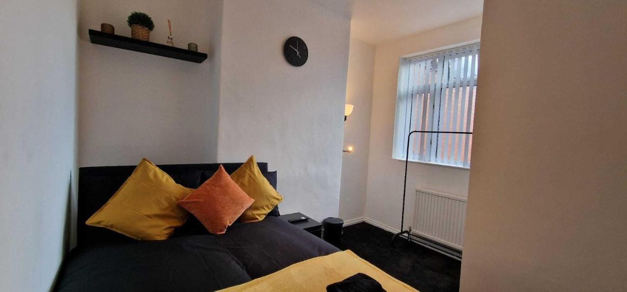 Sapphire Apartments Cardiff Buitenkant foto